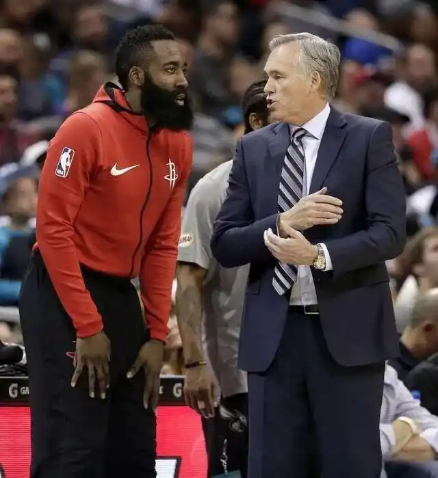 阿特金森：哈登交易后，我联系了德安东尼 。哈登加盟骑士