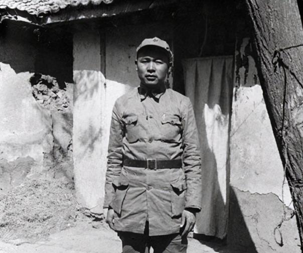 1969年中央开会，徐海东重病不能参会，毛主席坚持：他一定要来
“1969年4月