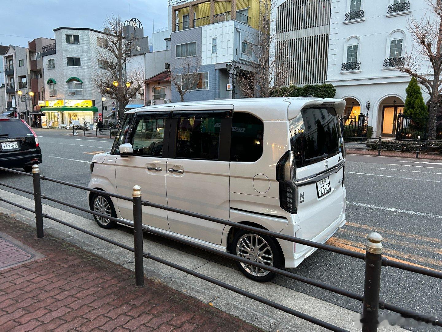 关于前两天的白牌 Keijidosha，破案了！白牌轻车也是轻车，只不过是奥运特