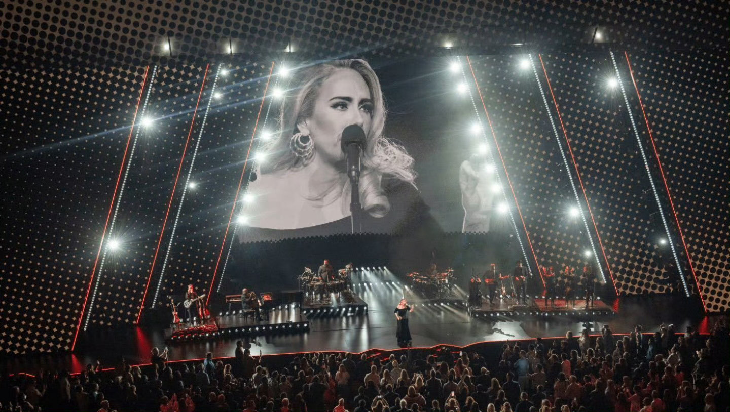 Lisa拉斯维加斯驻场演出Lisa拉斯维加斯驻唱演出Lisa拉斯维加斯驻场演出，