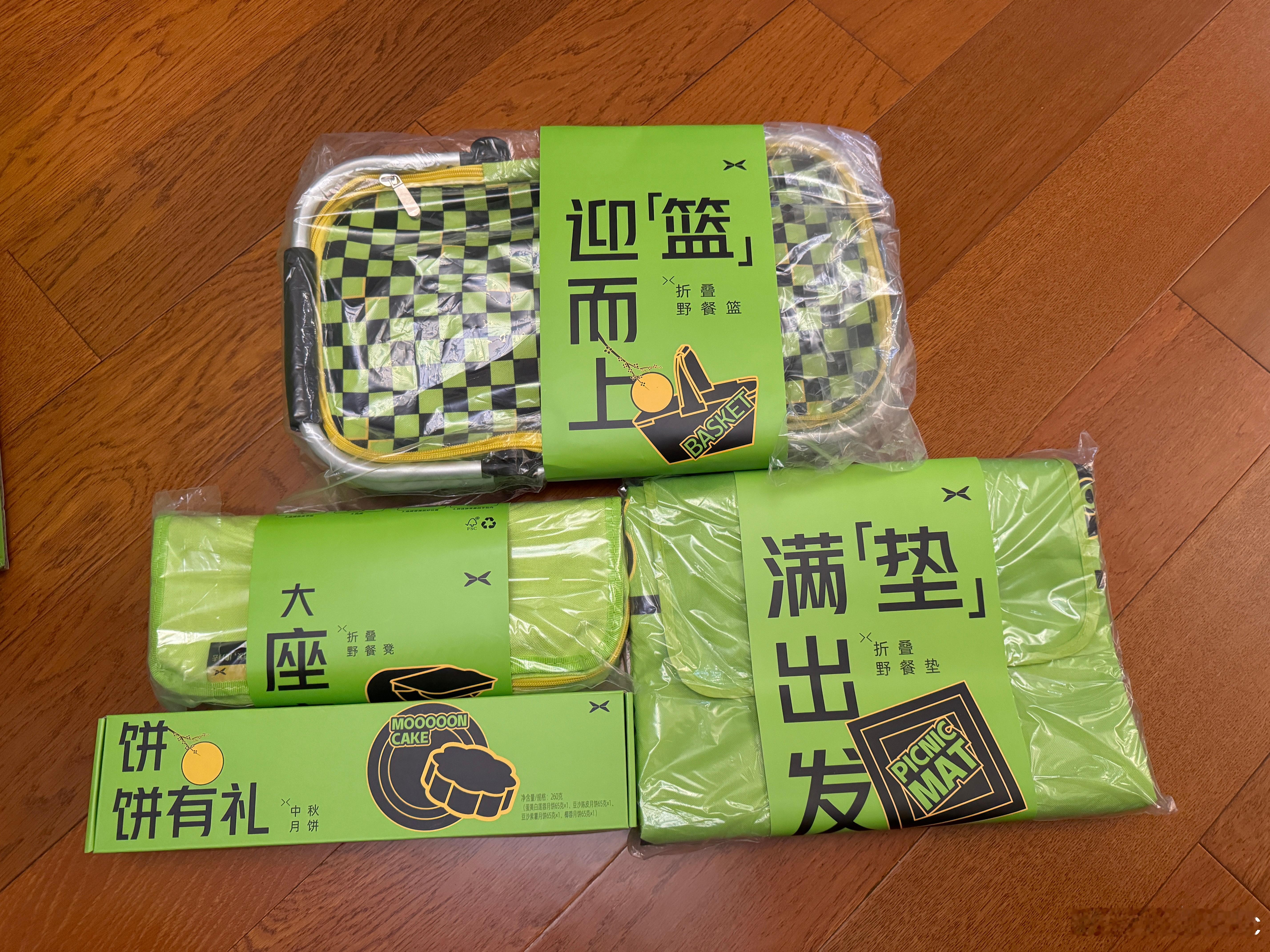 总感觉现在喜欢汽车的小孩越来越少了，一方面是诱惑更多可以有很多东西喜欢，另一方面