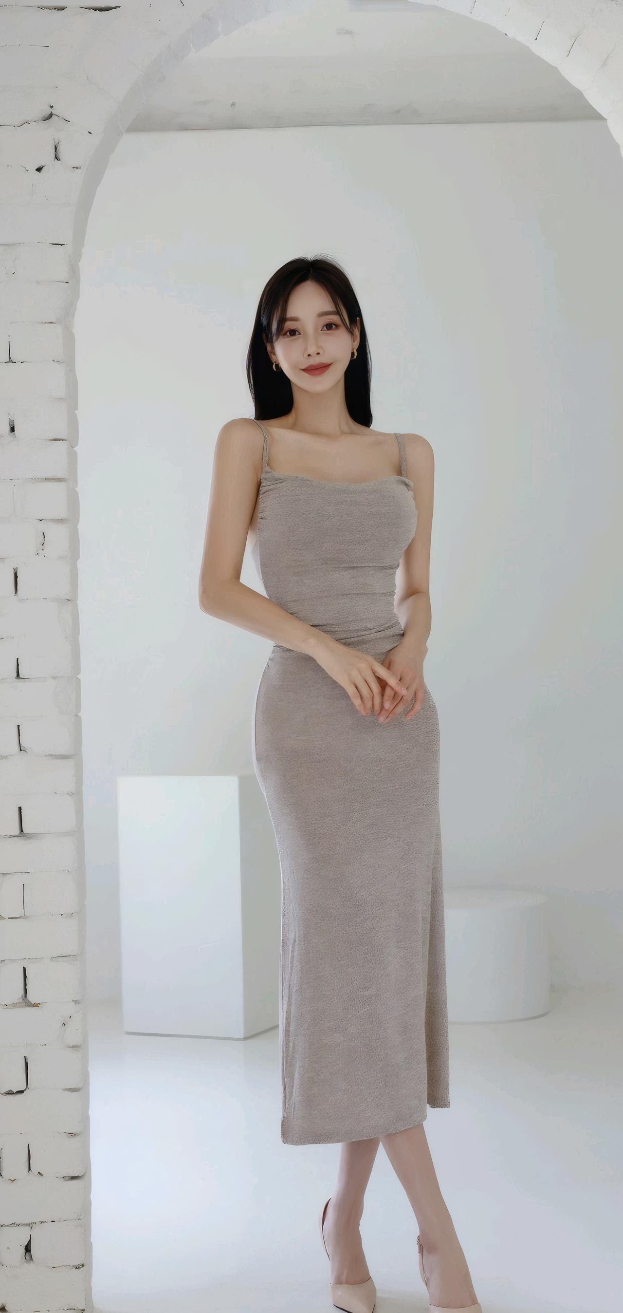 优雅气质穿搭，简约灰色连衣裙，清新自然，百搭时尚。
