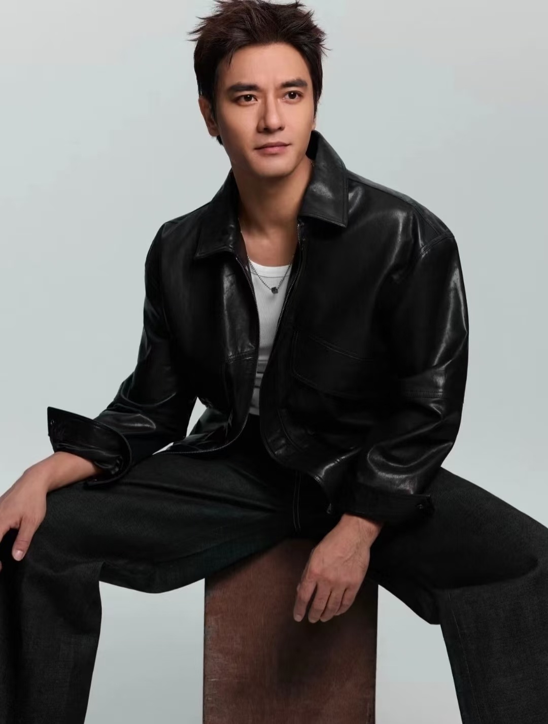 当年那个躲在角落的女孩，终于活成了自己的光说起吴昕以前的样子，很多人的印象还停留