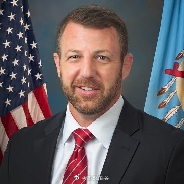 新的国土安全部长：原住民血统，MMA选手，作风更强硬马克韦恩·穆林（Markwa