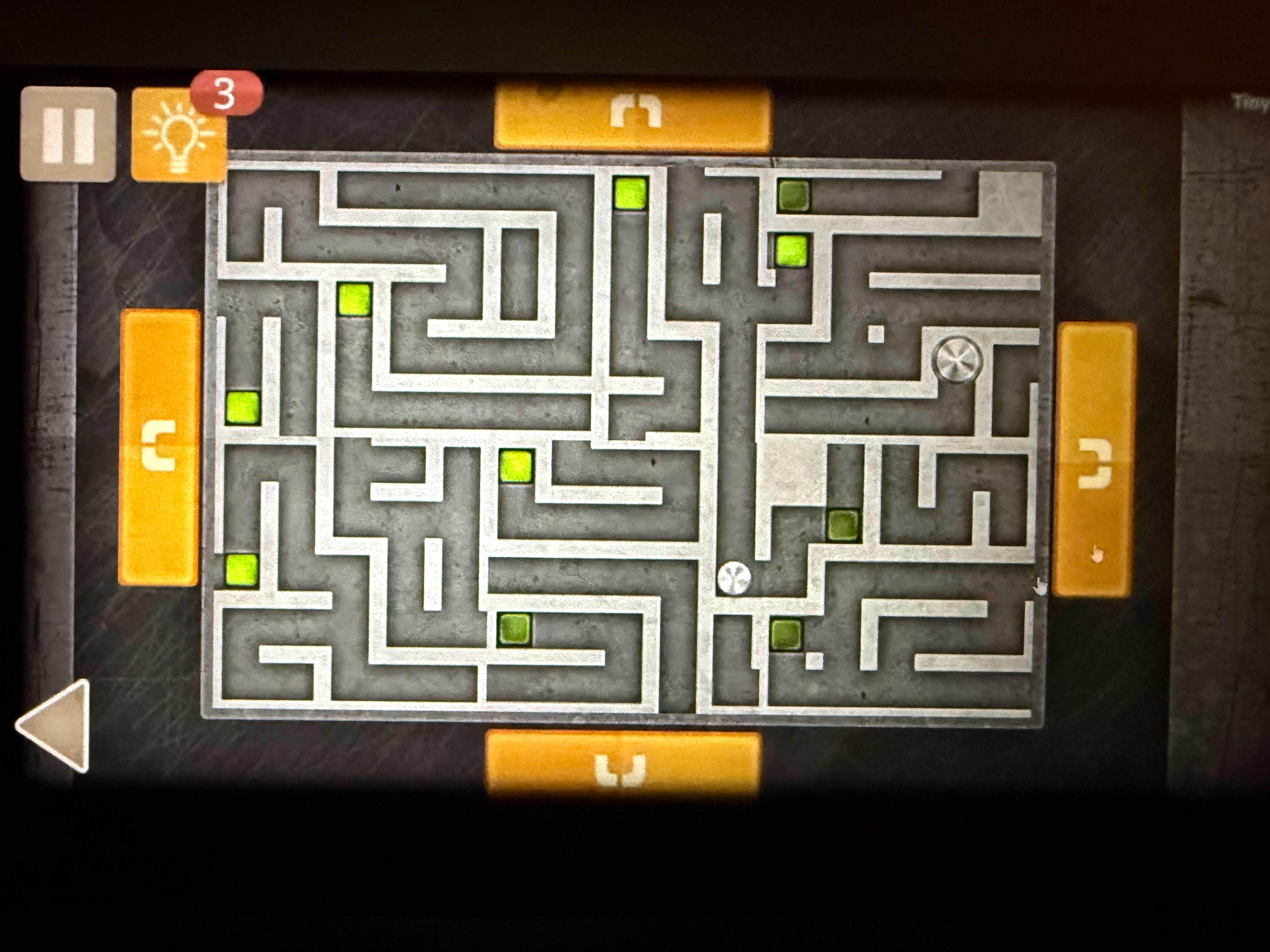 这段时间我又开始玩密室逃脱游戏，游戏其中一级有个小游戏，我玩了好几个小时也解不开