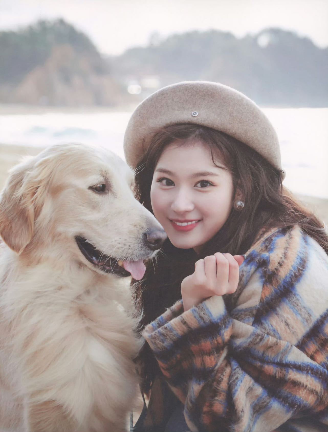 Sana凑崎纱夏的第一本个人画册‘’Yes, I am Sana‘’ ​​​