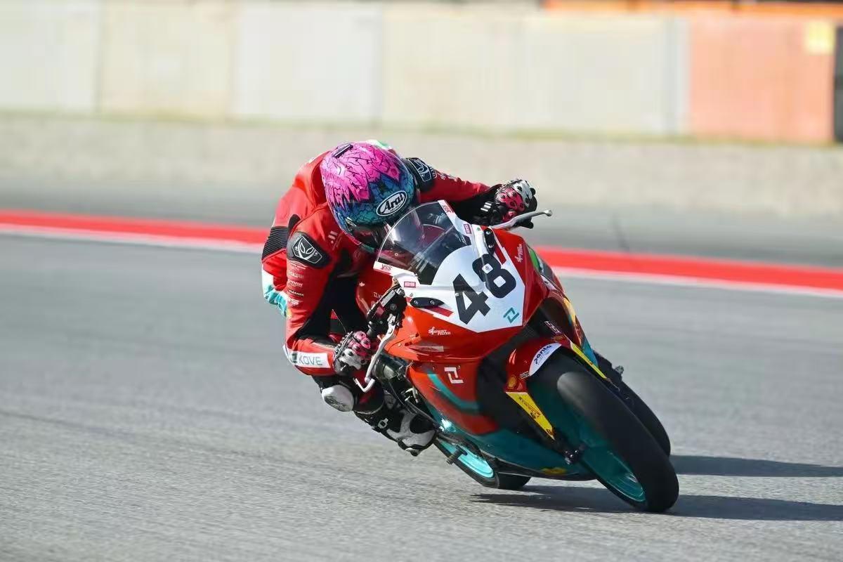 WSBK法国站前瞻：Bulega的"赛点"来了，但别只盯着香槟
夏休结束，WSB