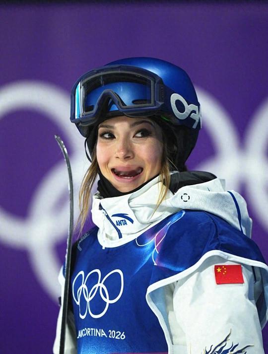 谷爱凌说本可以选择退役但我没有谷爱凌这句“本可以选择退役，但我没有”真的太有力量