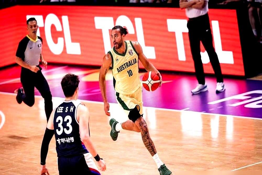 辽宁队布罗金顿这场真拼了！末节独砍11分，带队逆转18分大坑，主帅赛后都点名夸他