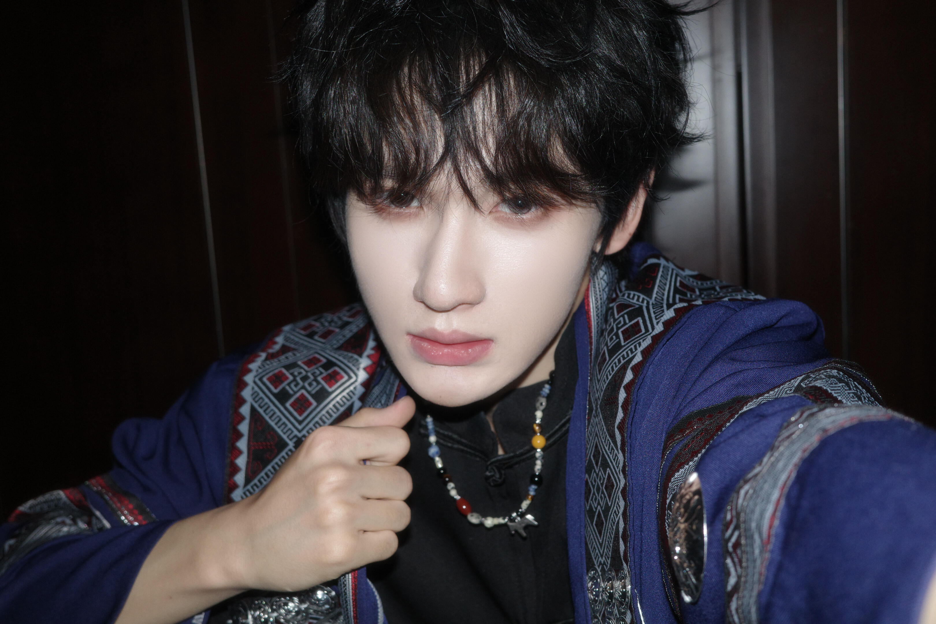 余宇涵爱你老己余宇涵：谁懂这个脸的含金量苗疆少年发力了！爱你老己的含金量还在上升