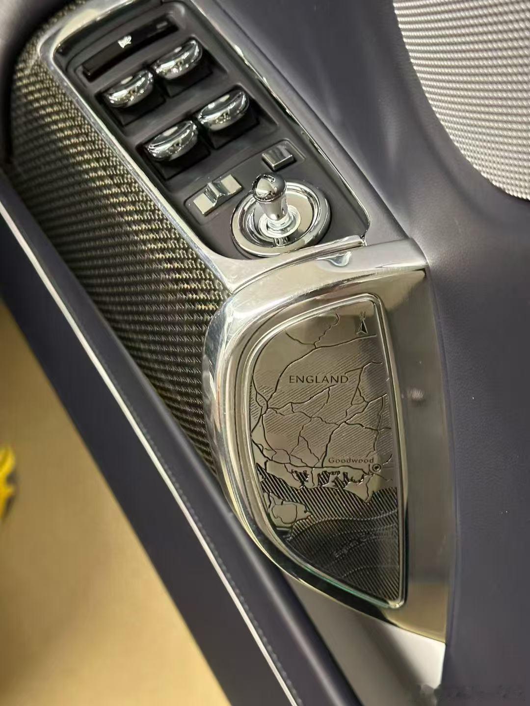 劳斯莱斯 Phantom Zenith Collection，第七代幻影的收官之