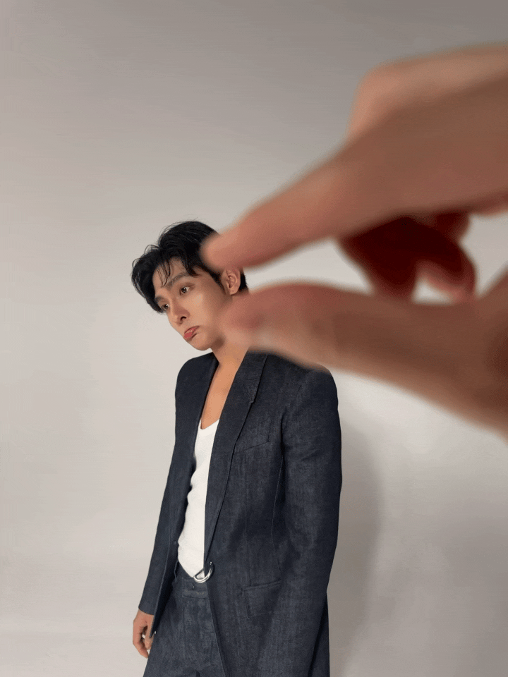 何昶希何衍朝520互拍何昶希何衍朝也太会营业了，520互拍的小动作藏满小心思，比
