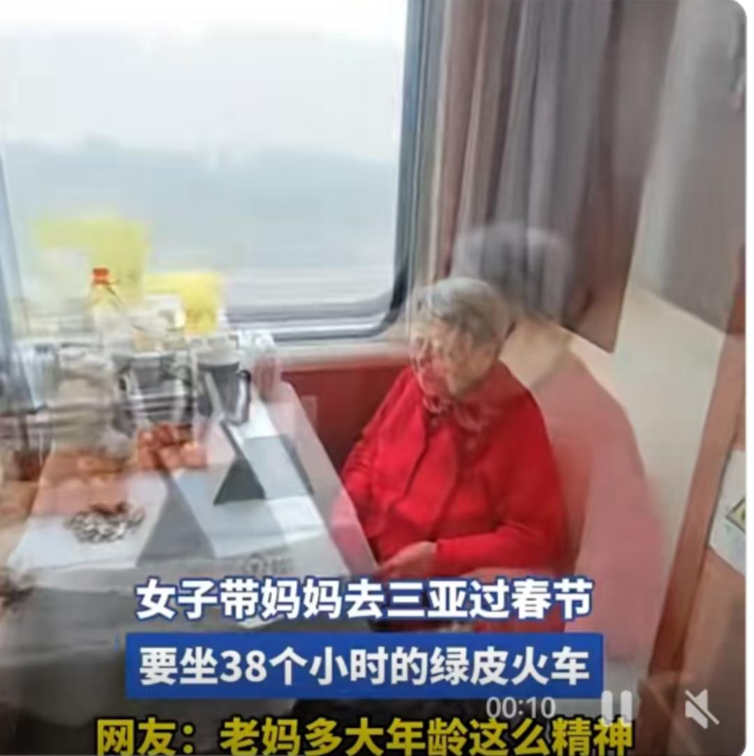 春节临近，一场跨越千里的迁徙正在上演。就在2月4日这一天，湖南的一趟列车上，一位