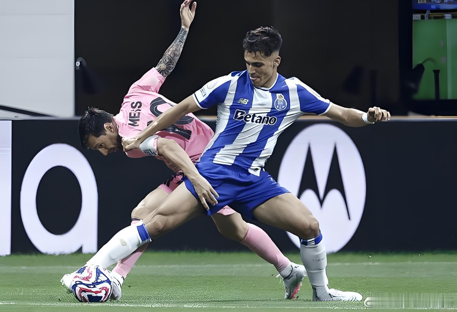 今日公开菜单欧协联                欧罗巴：斯图加特 VS 波尔图