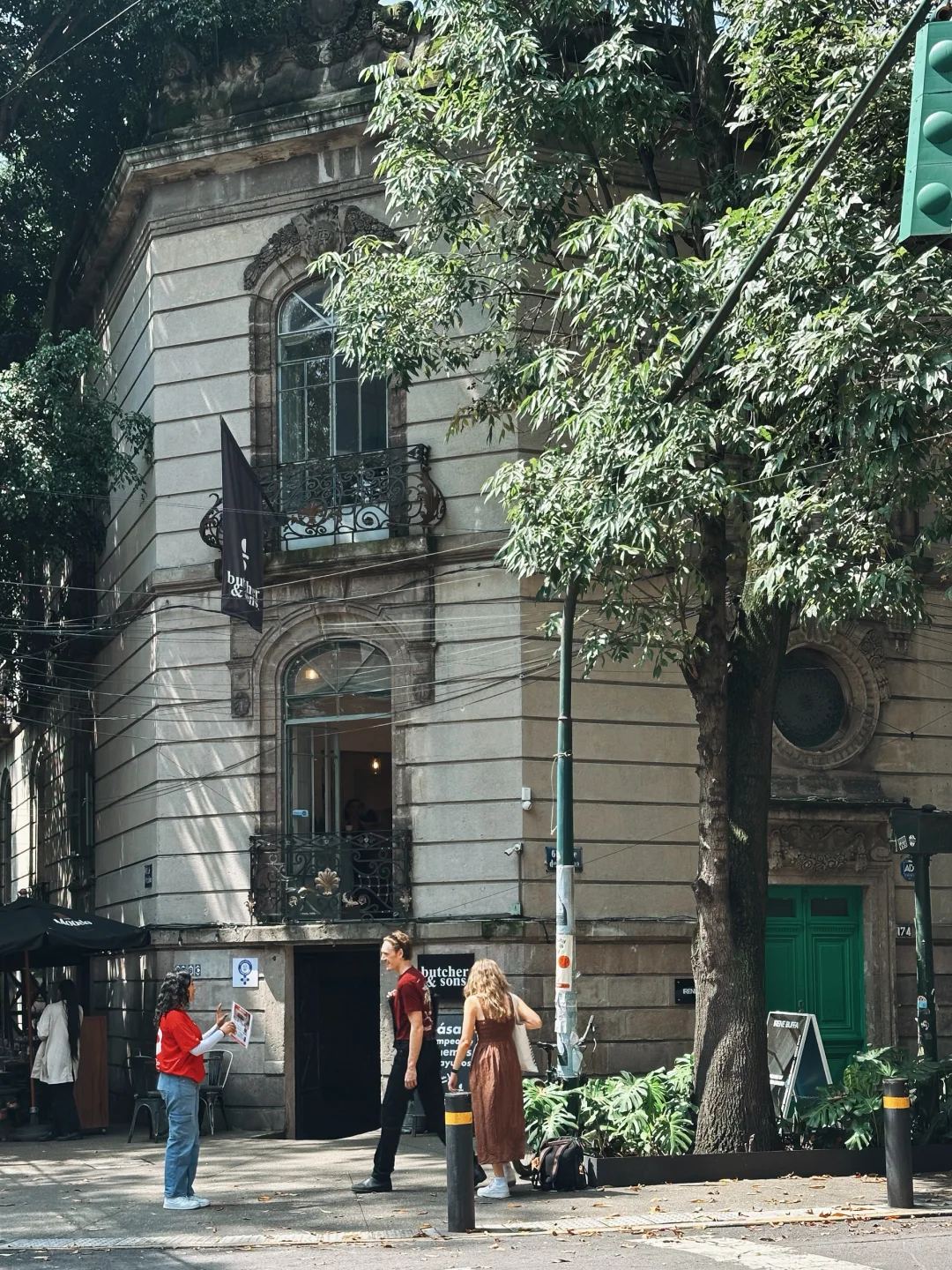 开始墨西哥新学校生活，我总算解放了