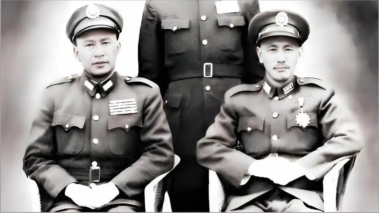 1948年，何应钦苦劝白崇禧指挥80万精锐，参谋次长刘斐在旁一言不发，深夜密谈后