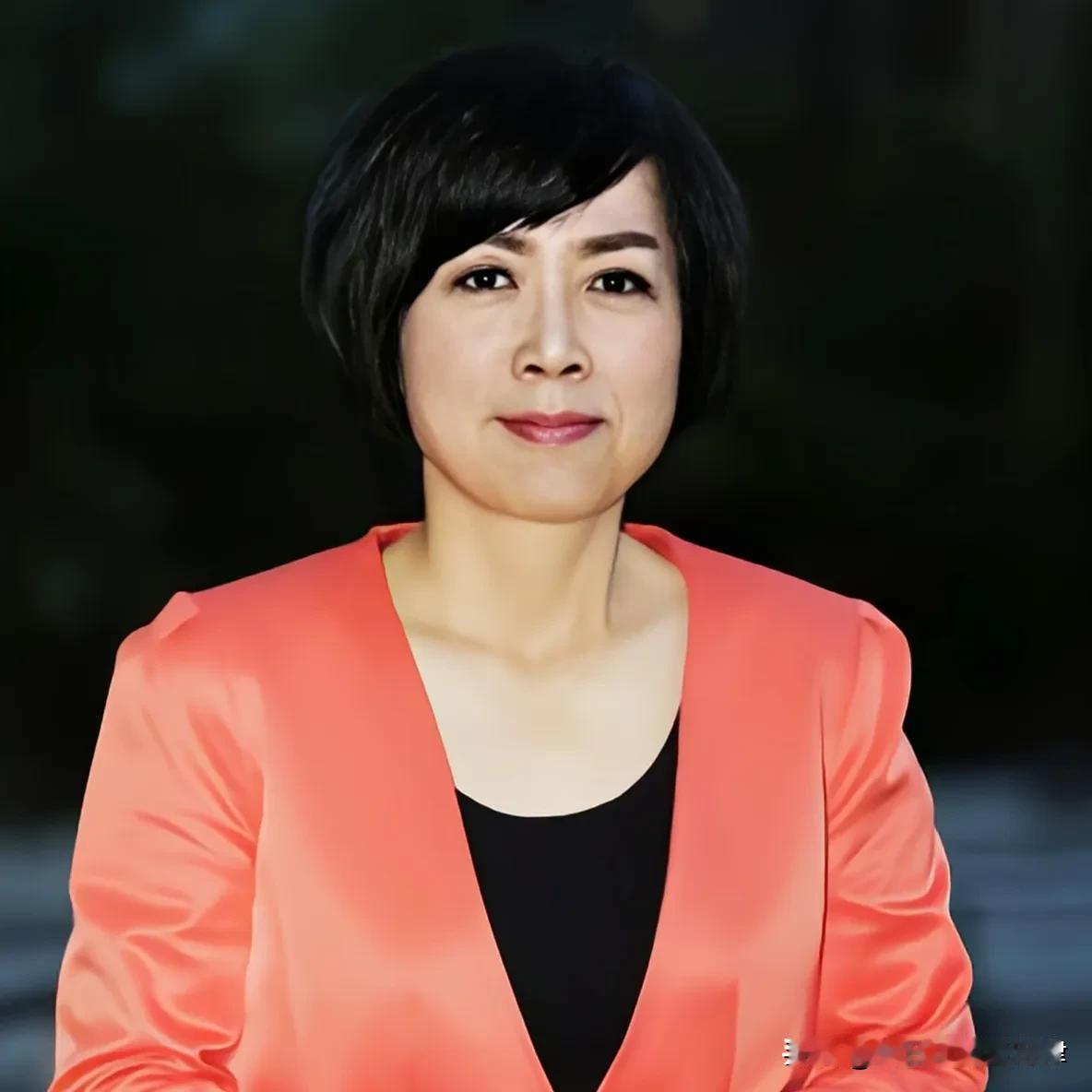 黄智贤正面回应邱毅：我们从来不是一个阵营的人。

她说：我今天把话彻底说清楚，我