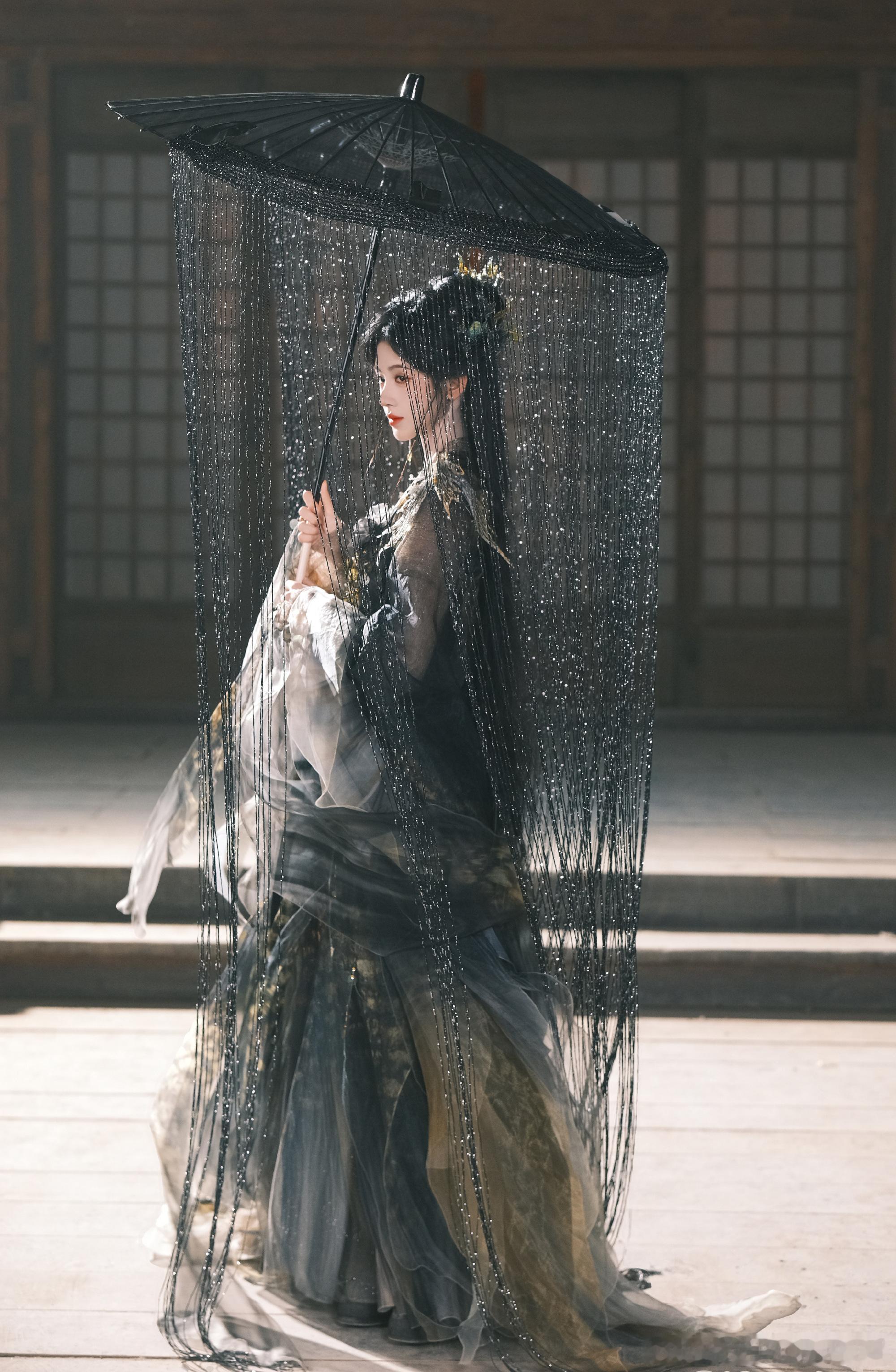 鞠婧祎今天造型，美翻了 ​​​