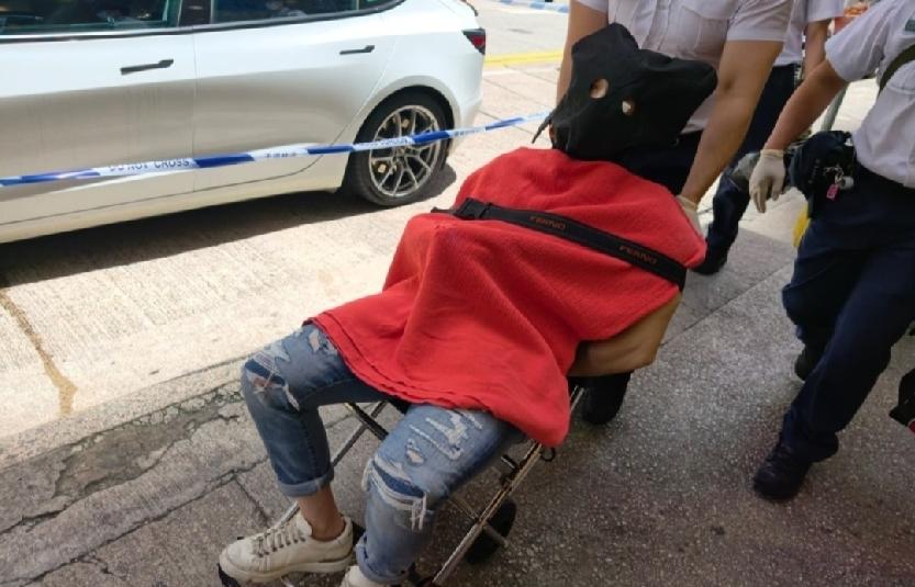 香港尖沙咀发生楼上酒吧殴斗案。今日（5日）早上8时55分，警方接获报案，指柯士甸