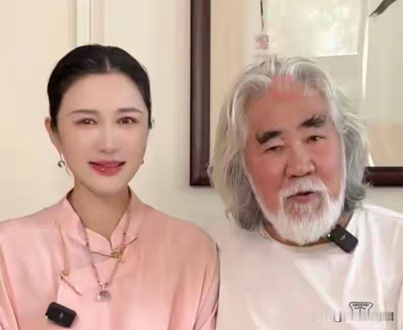 74岁张纪中发视频庆祝女儿1岁生日，遭网友玩梗
