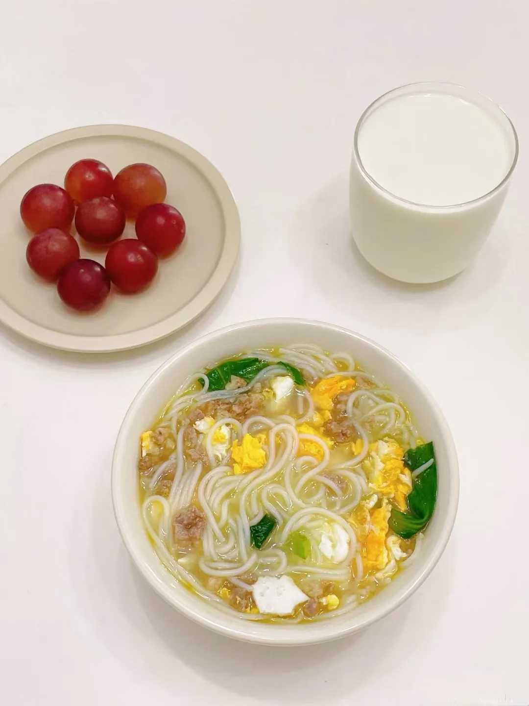 责备的本质是甩锅,用攻击掩盖无力,让人心越离越远。一个家最好的家风莫过于——我允