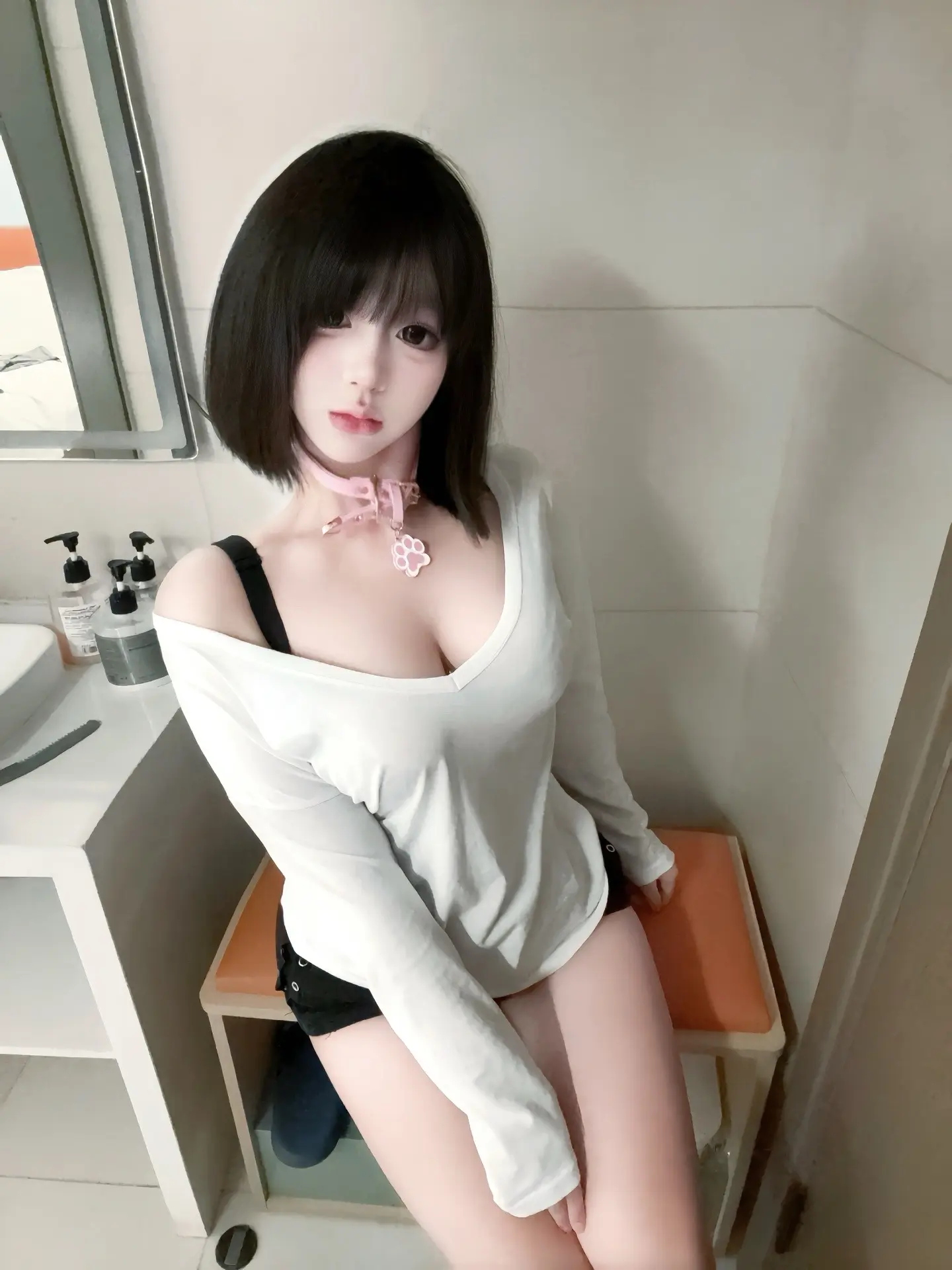 老公今天还在里装不认识吗。