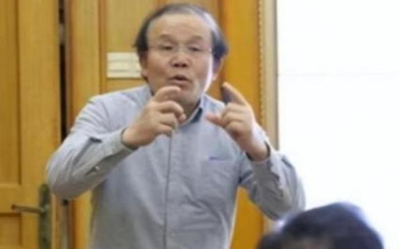 “日本731不对不存在，也没有侵华日军用华人做人体实验的事实，我们不能用民众情绪