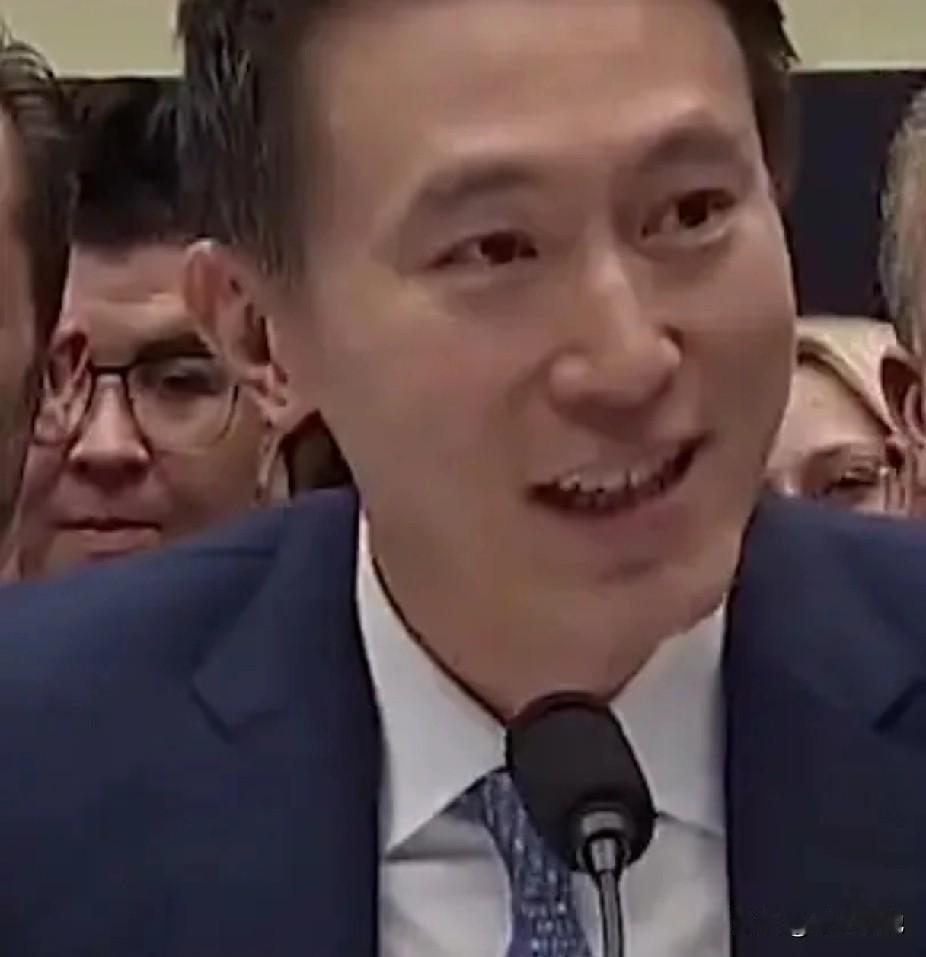 TikTok称已签署协议，将成立新的美国合资企业
TikTok首席执行官周受资告