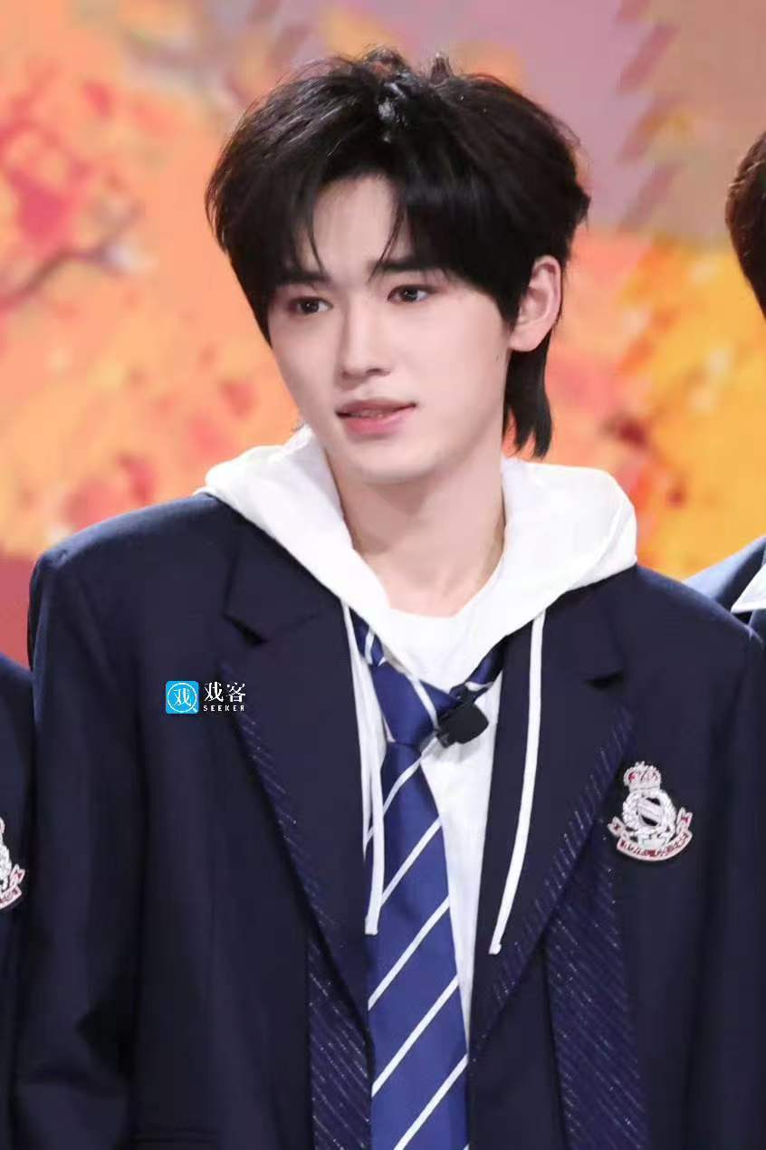 时代少年团王者表演赛生图宋亚轩王者表演赛生图 ！ 宋亚轩王者表演赛生图来啦 