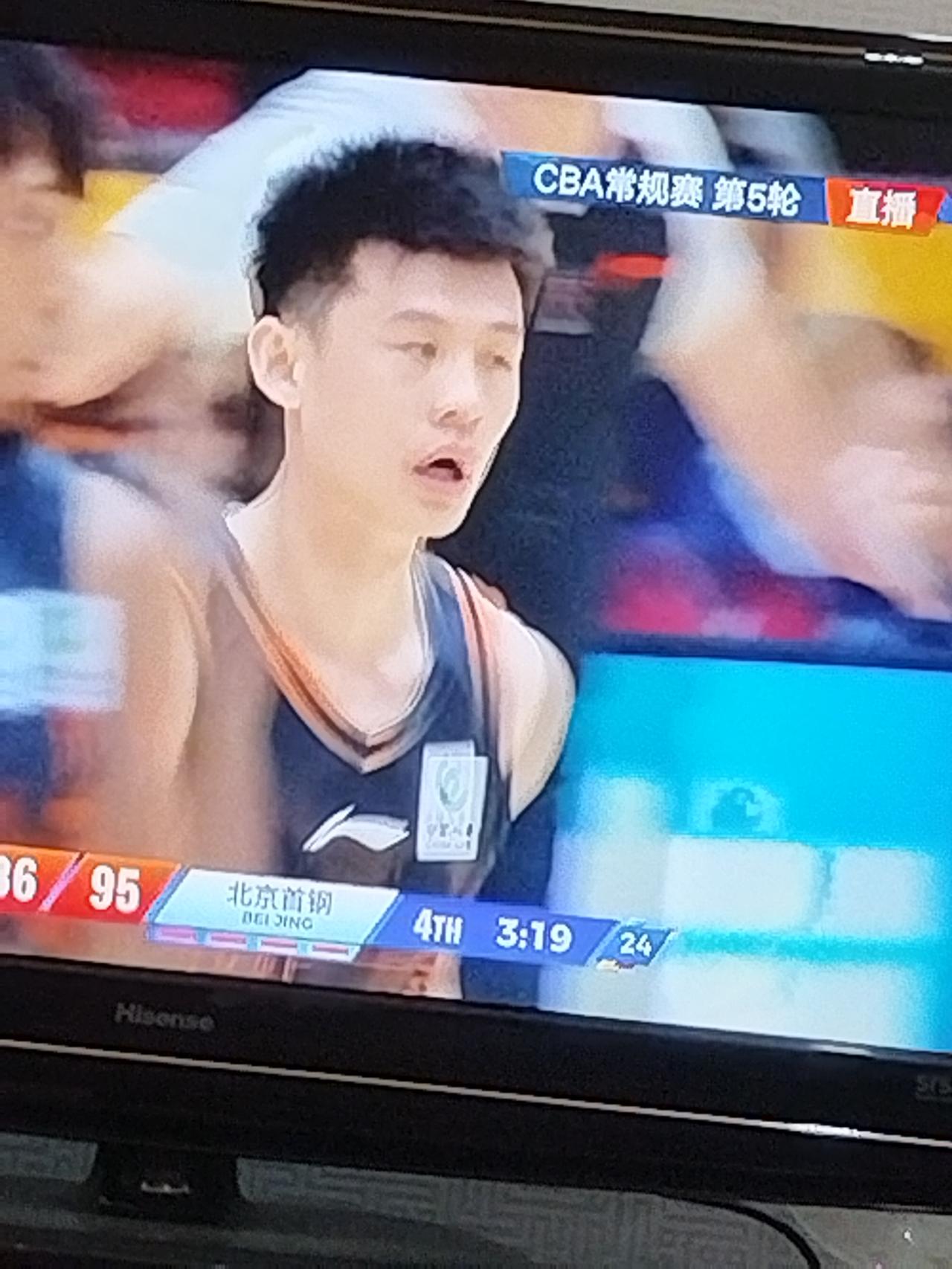 山东高速主场92:103不敌北京，全场比赛山东队输得并不难看。原因是邱彪做对了以
