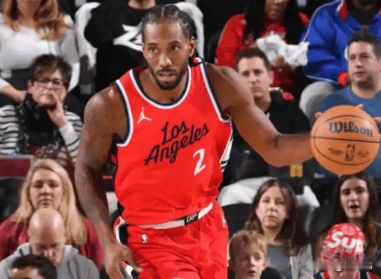 哈登谈伦纳德带伤出战：

“这鼓舞了全队。”

“卡哇伊带伤坚持。”

“今天打