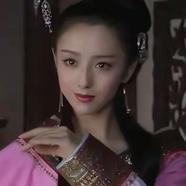 西汉最荒淫无能的皇帝，终日沉迷女色，45岁纵欲过度死在宠妃床上
 
史书里被钉在