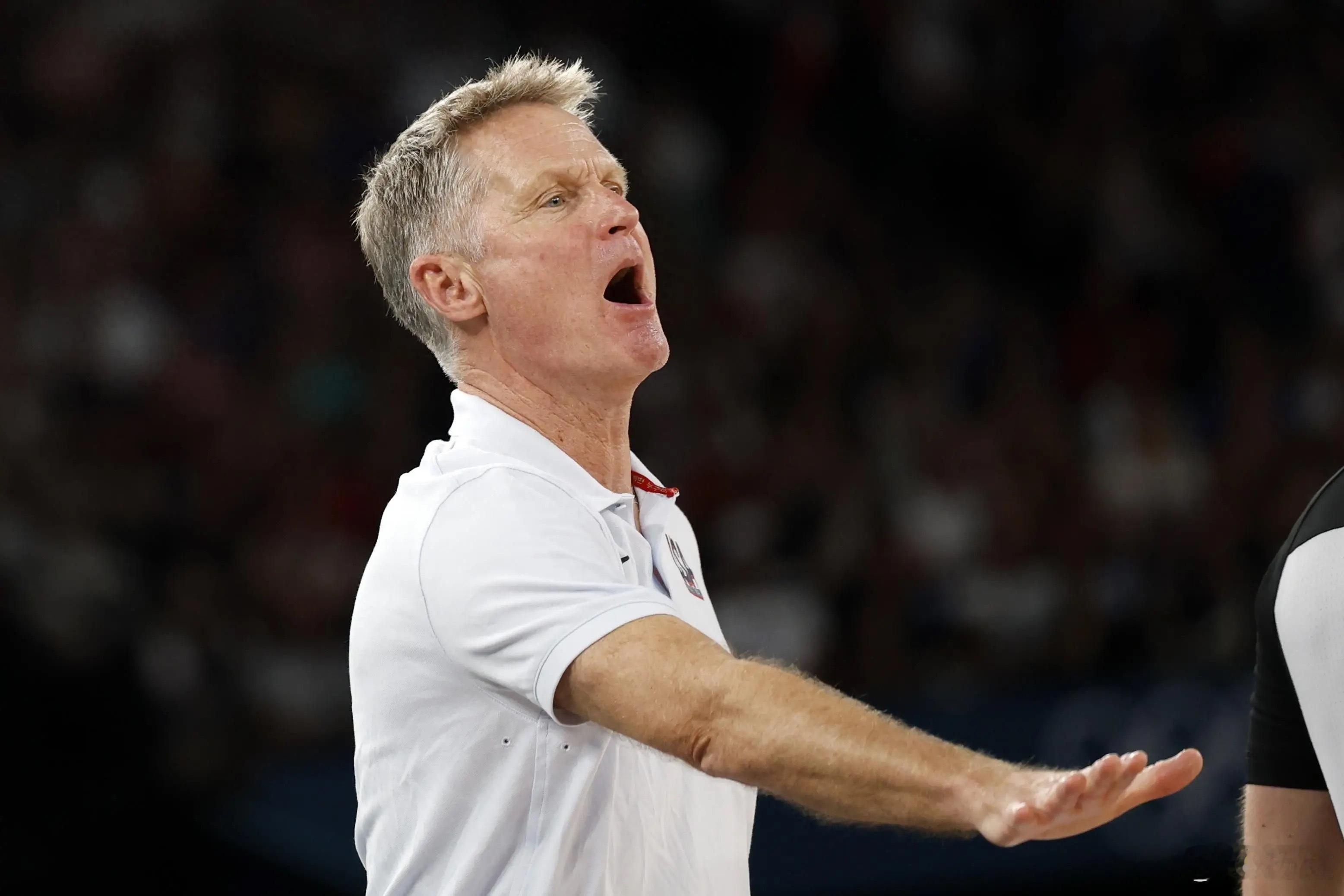 第一节8个失误，失误得分2-13！老伙计们真有点扛不动了，后面还能热启动吗？还有