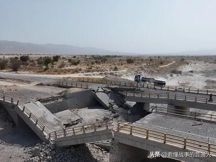 伊朗把特朗普逼到谈判桌前，这局棋本来走得不错。特朗普已经让步——你管北侧航线，我
