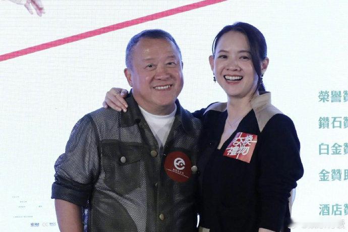 曾志伟回应再出山曾志伟曾宝仪父亲节约饭 活动现场，曾志伟谈及出山拍戏，直言当下最