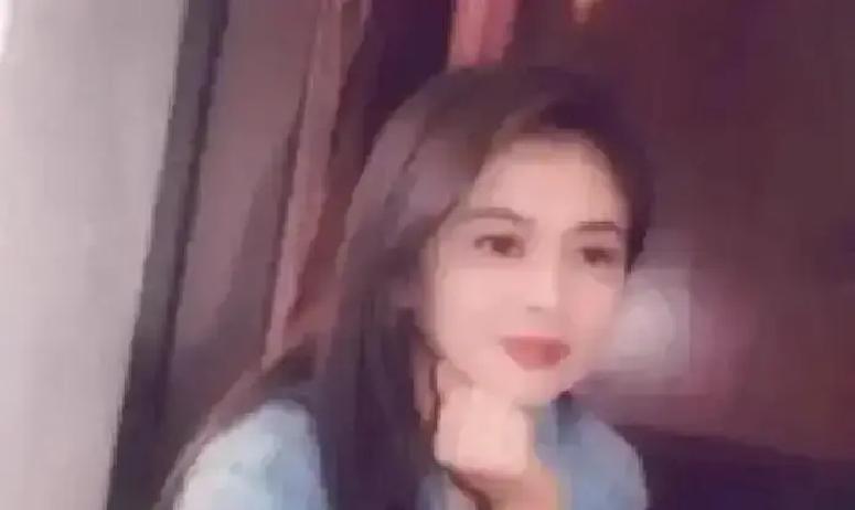 2000万借条当场撕掉
 
那晚在尖沙咀夜场，关之琳递出皱巴巴的借条，刘銮雄抬手