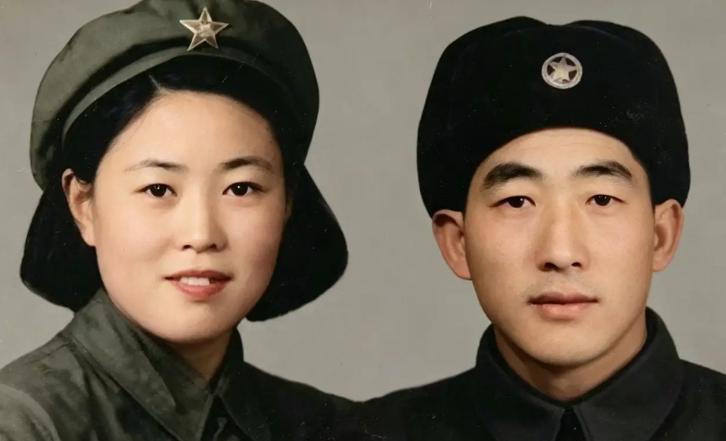 丈夫曾任李天佑上将的机要秘书，38军副参谋长，1955年授上校军衔，参加过解放战