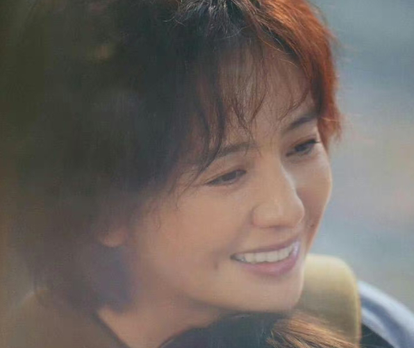 佟丽娅还有必要出来搞钱吗？ ​​​