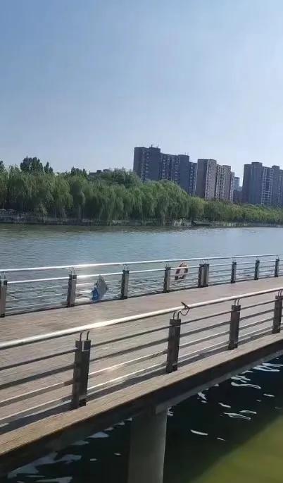 济南的每一处风景，都是一首诗