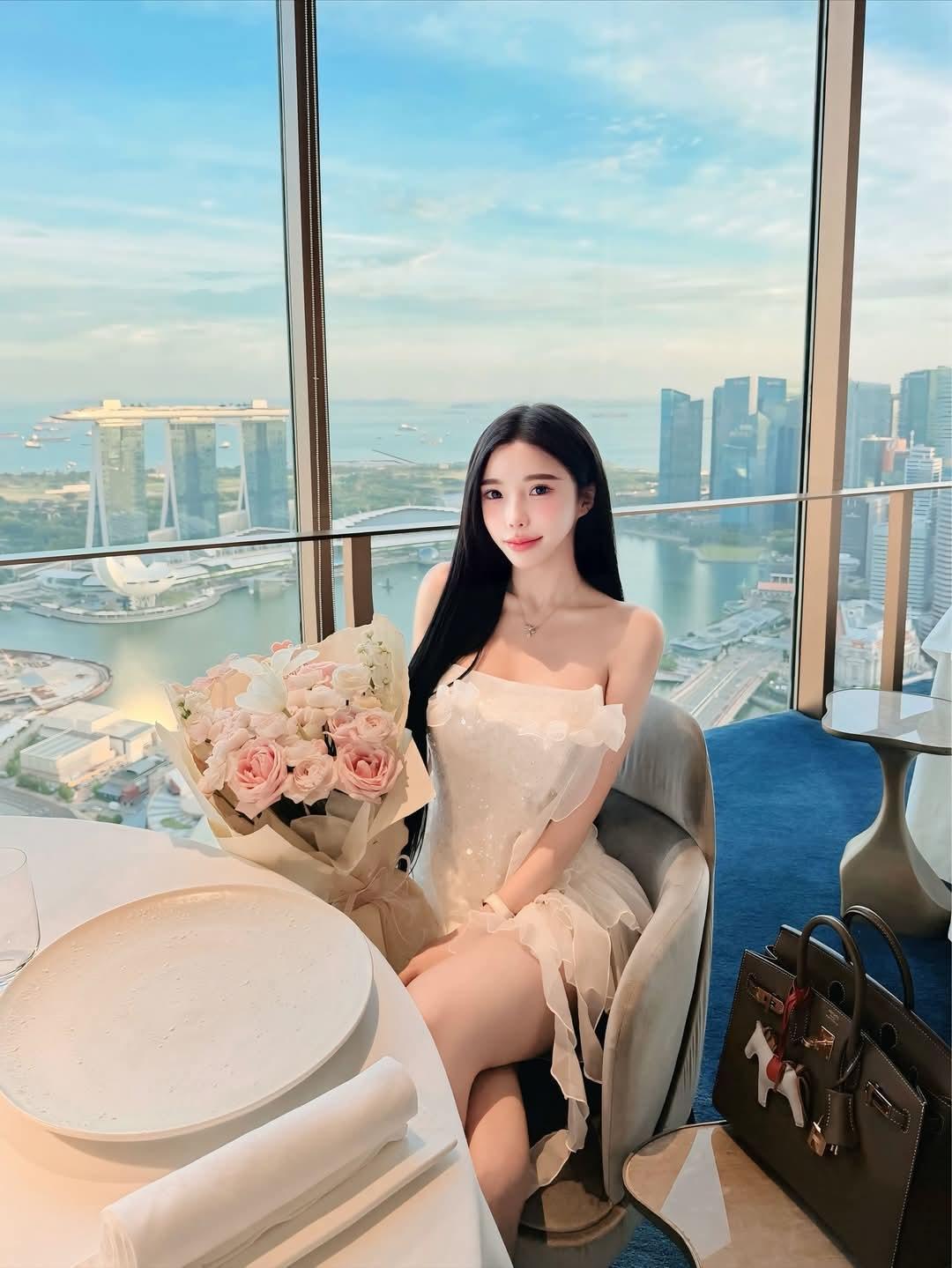 在忙忙碌碌的生活中，吃了一次简简单单的生日餐慰劳了一下自己。