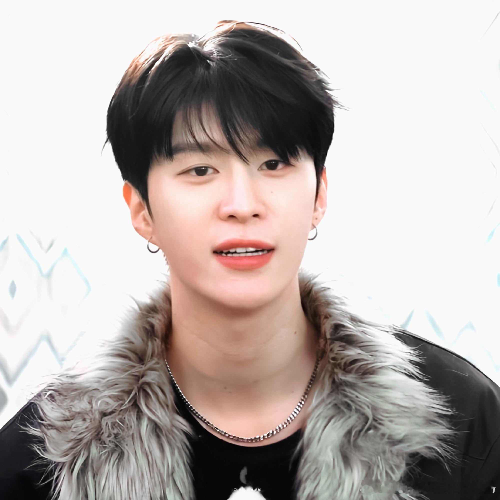 范丞丞范丞丞杨澄 fcc范丞丞人生路不熟 fcc范丞丞特步品牌代言人 海浪是大海