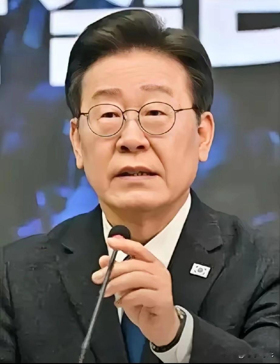 韩国对华表态！

12月3日，韩国总统李在明在青瓦台会见国际媒体时明确表态，强调