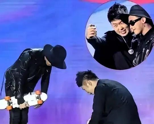 杜海涛我真想不通 明明什么都没干却偏偏被别人一个动作连累，挨了一顿莫名其妙的骂，