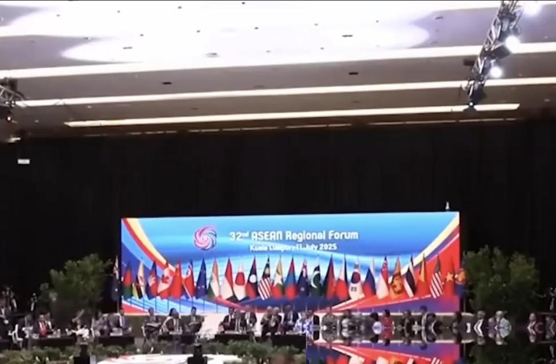 “亚洲正在犯下滔天大错！”这话听着刺耳，但出自新加坡顶级外交家马凯硕之口，却像一