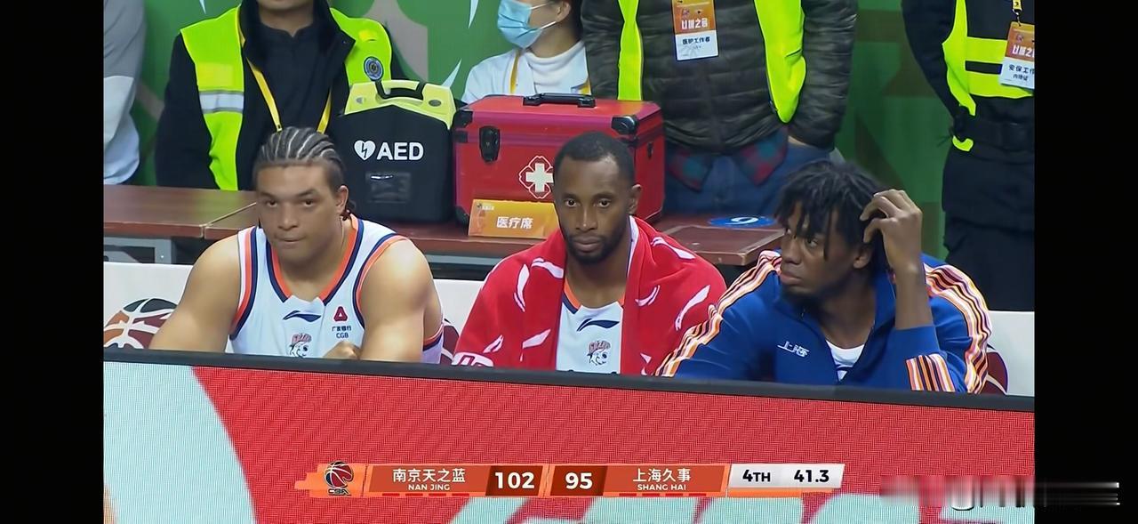 南京同曦爆冷击败上海，还敢笑广东揭幕战差点输南京同曦吗？还敢笑南京同曦是弱旅吗？