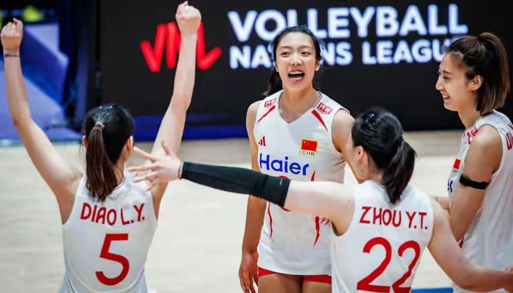 主场鏖战五局遭逆转，女排输球狂扣9.18积分实在憋屈，7月8日香港站世联赛迎来卡
