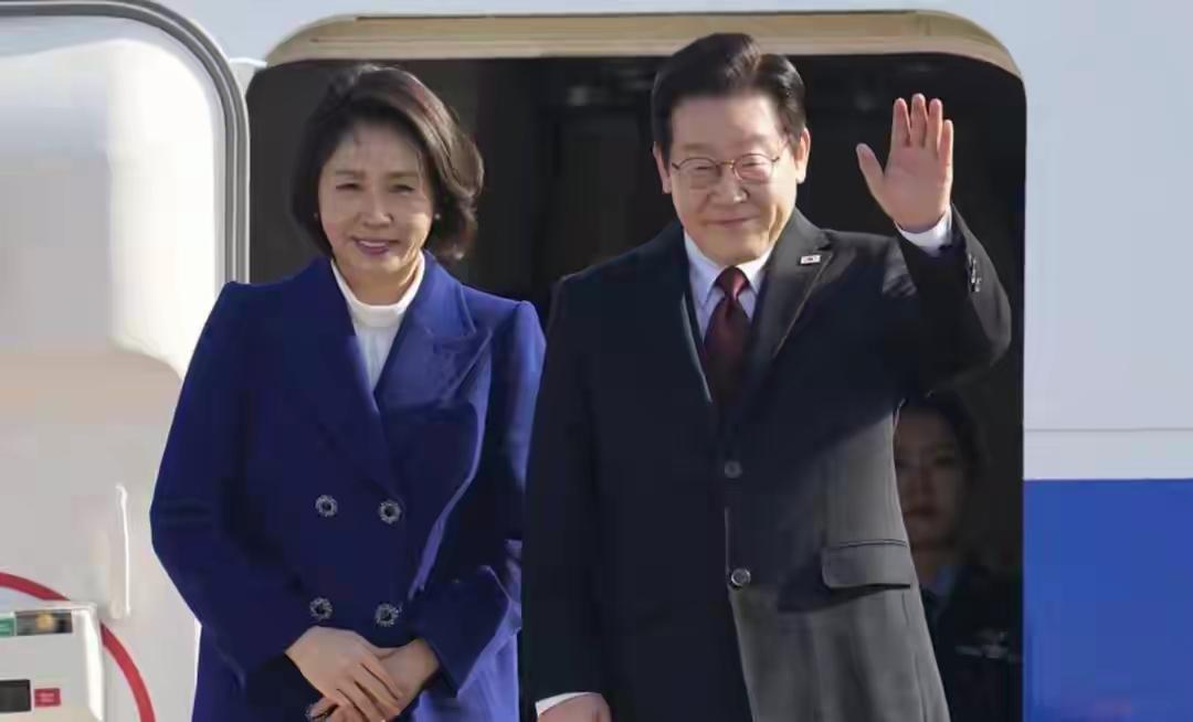 该文深刻剖析了李在明对华政策调整的动因。
从经济民生考量到地缘政治回归，这一转变