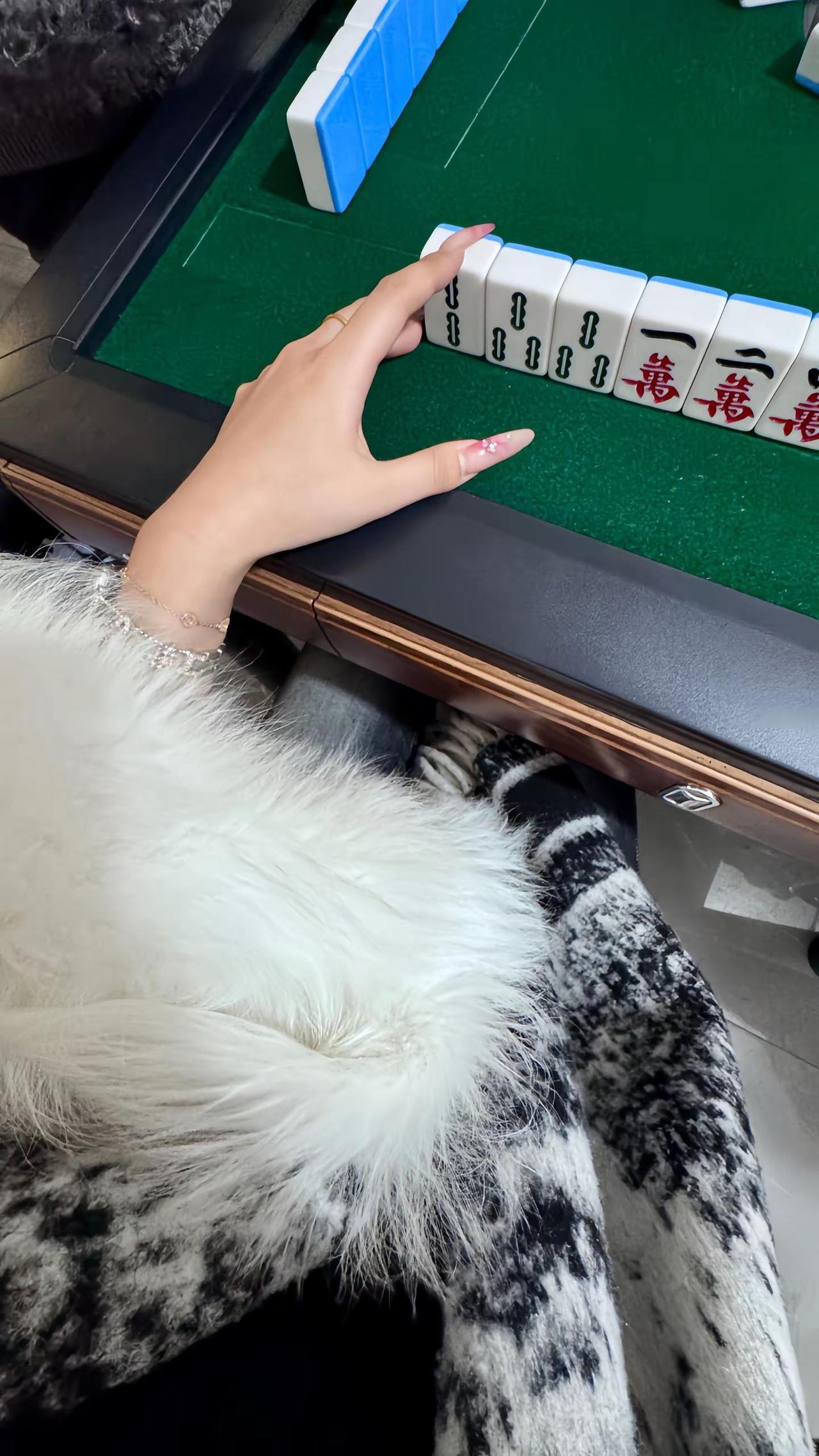 新年愿望：请让我莫名其妙享福 马上更新家乡年味 追觅春晚赢麻了 inmyfeel