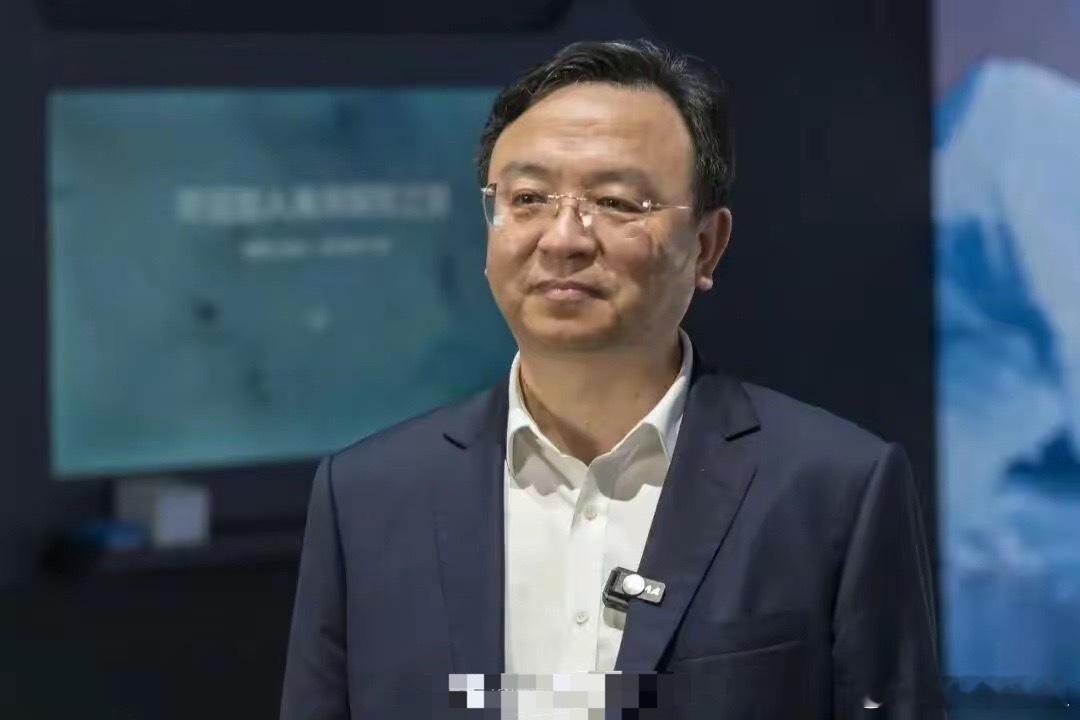 9票全同意！王传福再干三年，董事长总裁一肩挑王传福，不退。9月29日，比亚迪董事