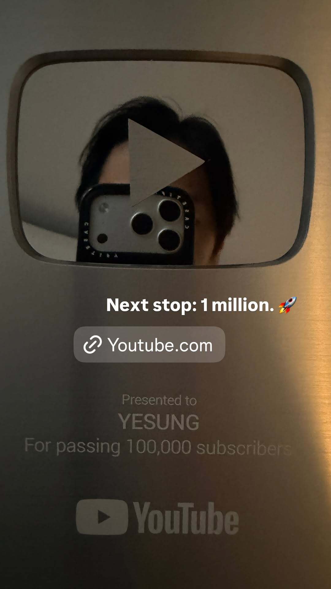 “CB百蓝_。260612金钟云 ins story更新： 
